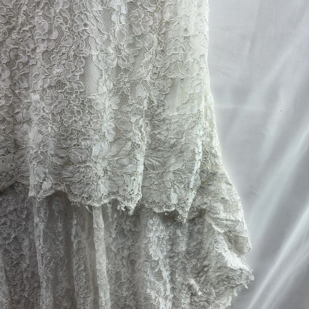Helsa Peplum Skirt Set in White - Picture 2 of 4